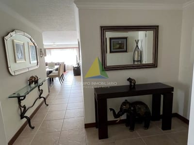 Apartamento de 3 dormitorios y dependencia en venta en Punta del Este - Ref : EQP8213