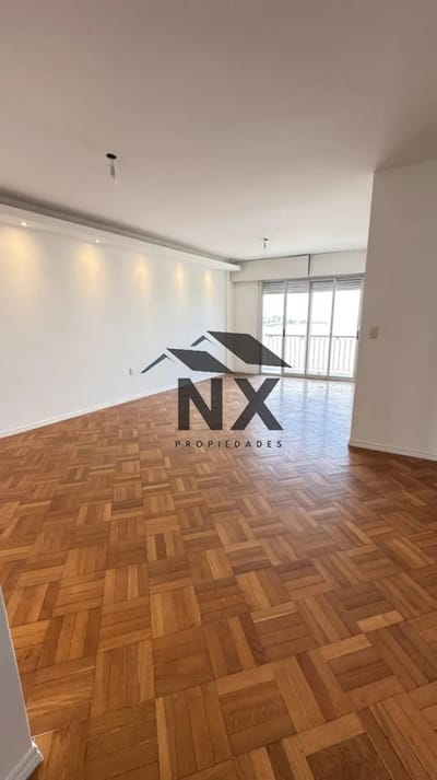 Alquiler Apartamento 3 Dormitorios frente a la Rambla Pocitos, T