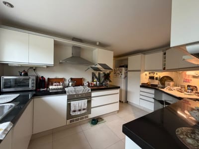 Venta Apartamento en Carrasco, 3 Dormitorios y Jardin Exclusivo
