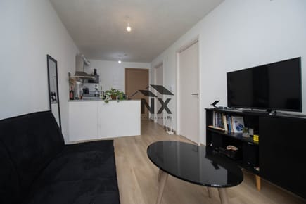 Alquiler de apartamento en Centro 1 dormitorio. Balcon al frente. G.