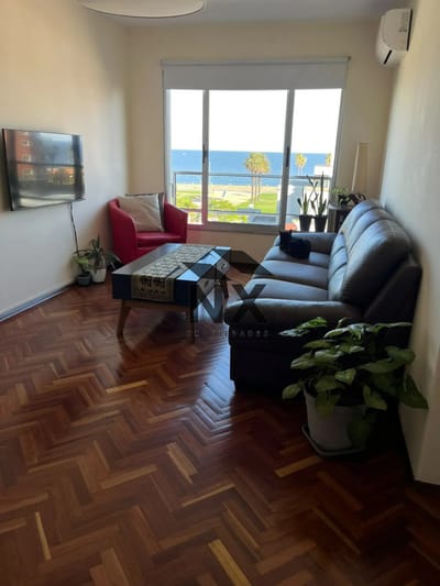 Alquiler de apartamento de 2 dormitorios en Palermo. G.