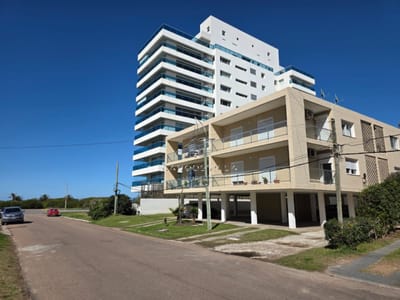 Alquiler apartamento 2 dormitorios y 2 baños Punta del Este