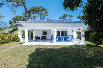 En alquiler casa de 3 dormitorios más dependencia de servicio Punta del Este