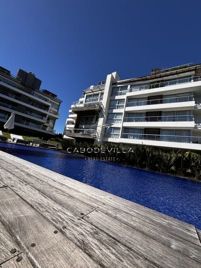 En venta departamento de 3 dormitorios