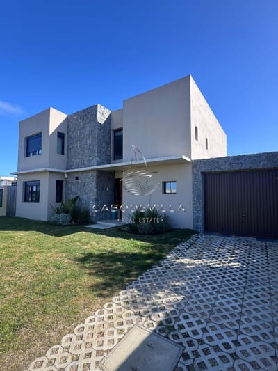 En alquiler casa de 3 dormitorios en Manantiales