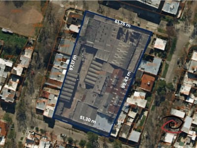 Gran Predio en venta de 5.544 m² con doble frente y Galpones en Brazo Oriental