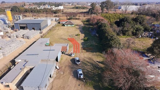 Alquiler Galpón en zona industrial, 400mt. Peñarol