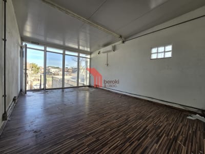 Alquiler Local Comercial o Depósito Jacinto Vera Con Entrada de Camiones
