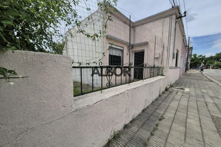 Venta casa 2 dormitorios - Patio - Frente - Parrillero - Santa Lucia - Canelones