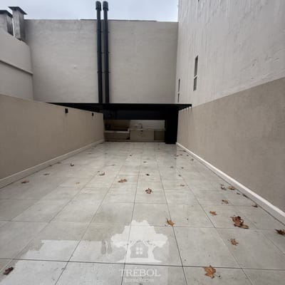 Alquiler apartamento 1 dormitorio a estrenar con amplio patio y cochera B