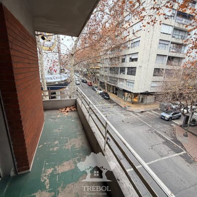 Venta Apartamento 3 Dormitorios Centro Montevideo D