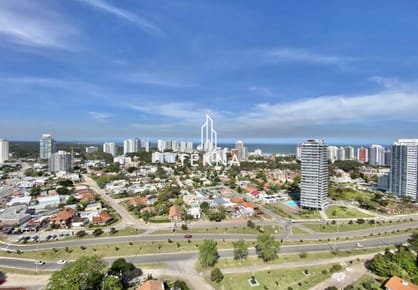 MIAMI BOULEVARD VENTA DE APARTAMENTO DE 3 DORMITORIOS PUNTA DEL ESTE