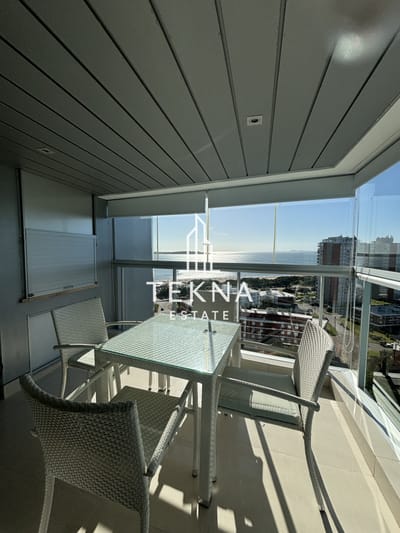 APTO EN VENTA DE 2 DORMITORIOS EN MANSA - PUNTA DEL ESTE