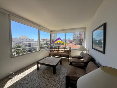 Apartamento de 2 dormitorios en Edificio Apolo - Punta del Este