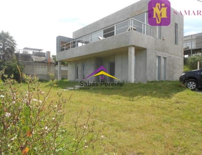 Casa 3 dormitorios en Punta Piedras, Manantiales, Punta del Este.