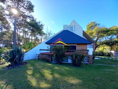 Venta casa 3 dormitorio, 2 baño. Barrio Country, Piriápolis, Maldonado.