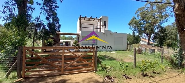 Casa en venta 3 dormitorios, 2 baños. Punta Fría, Piriápolis, Maldonado.