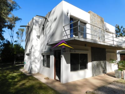Venta casa 2 dormitorios 2 baños, Bella Vista, Piriapolis, Maldonado