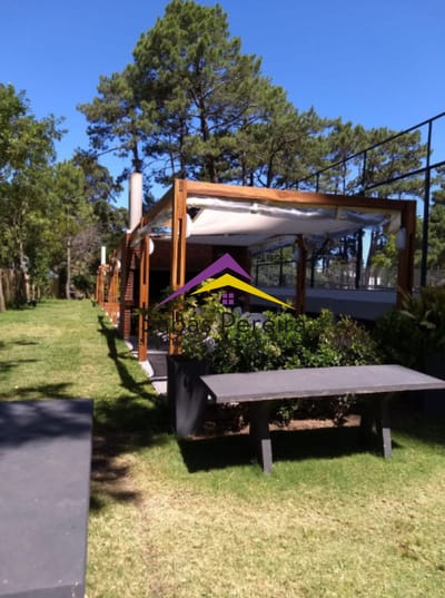 Apartamento en Venta y Alquiler, Roosevelt, Punta del Este, 3 Dormitorios.