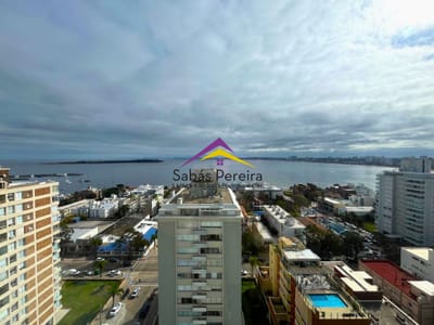Apartamento de 2 dormitorios reciclado - Península, Punta del Este