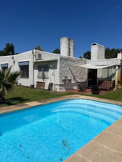 Casa en venta a pasos de la playa en el Pinar