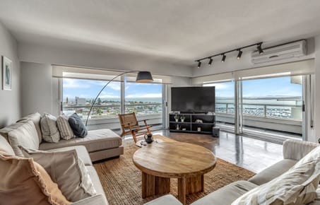 Alquiler de apartamento 5 dormitorios edificio "El Monarca" – Puerto de Punta del Este