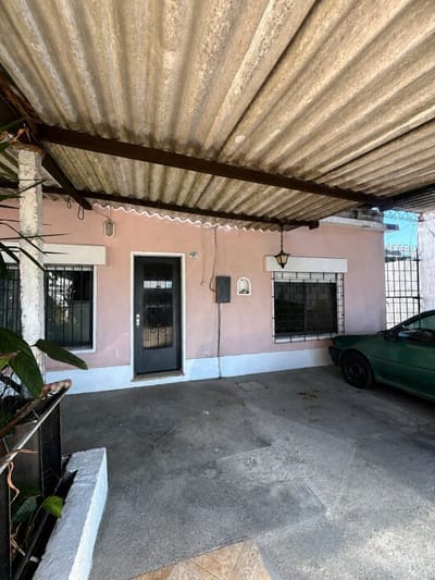 Casa en alquiler de 2 dormitorios| Excelente ubicación y conectividad