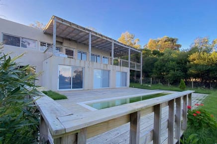 Venta de casa chacra boutique en Balneario Buenos Aires opción de alquiler anual