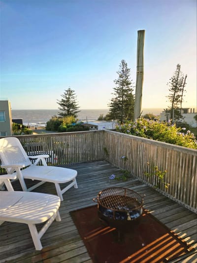 Casa en venta La Barra a una cuadra del mar linda vista