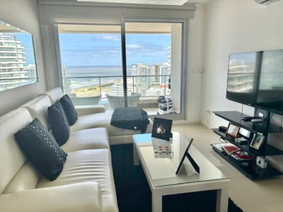 ???? PISO ALTO — Apartamento 2 dormitorios en Wind Tower