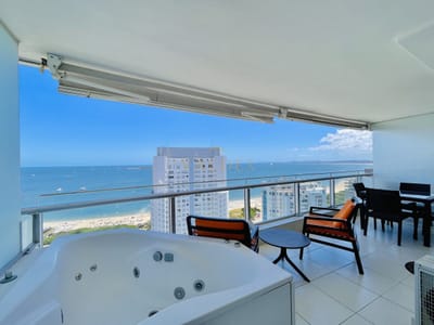 Excelente Apartamento de 2 Dormitorios con Vista al Mar - Playa Mansa