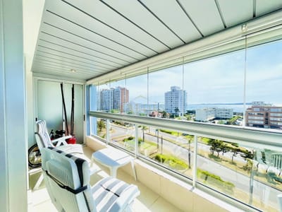 Apartamento de 2 Dormitorios y Parrillero a Pocos Metros de Playa Mansa
