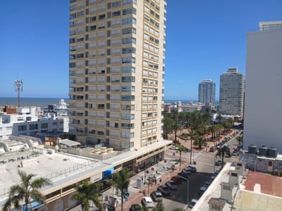 APARTAMENTO EN VENTA Y ALQUILER