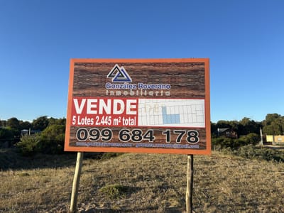 Vendo en Primera Línea del Mar 2450 M2