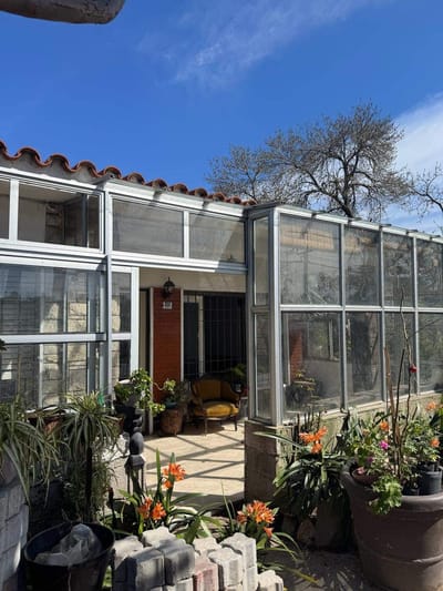 Casa en venta c/ cochera en Nuevo París
