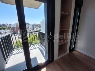 Espectacular  77 m2 piso alto con 3 terrazas y garage doble  incluido