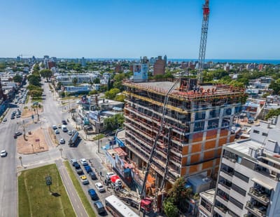 Oportunidad de inversión! Apartamento 2 dormitorios  En gran complejo
