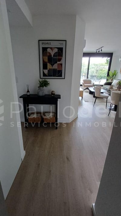 Amplio apartamento 2 dormitorios con terraza.