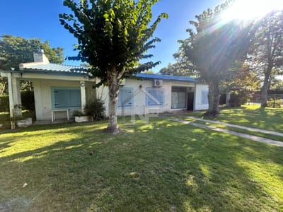 Casa de 3 dormitorios en venta - Marly