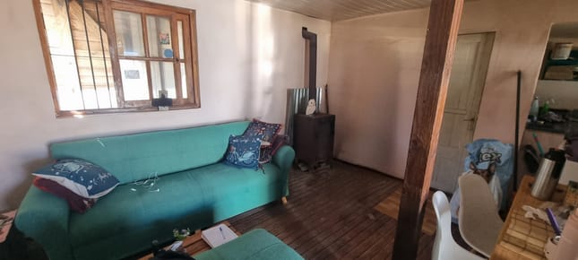 Oportunidad  Venta en Pinamar norte cabaña de madera con terreno de 630m²