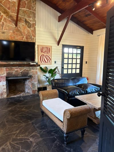 Casa en alquiler anual con piscina