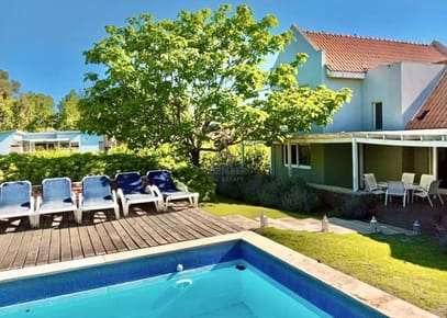 VENTA DE CASA EN LA BARRA  4 DORMITORIOS CON PISCINA