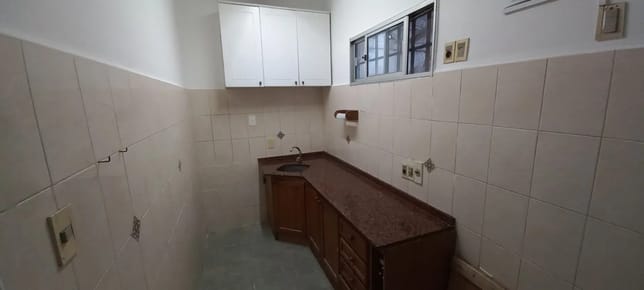 Casa en alquiler de 2 dormitorios y cochera en Buceo