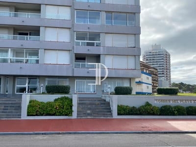 Venta apartamento 2 dormitorios Primera linea Playa Brava
