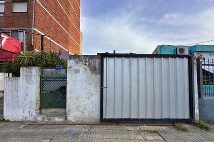 Buceo casa 2 dormitorios, potencial desarrollo