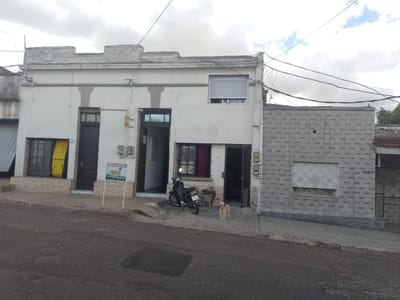 Salto 4 apartamentos en un sólo padrón