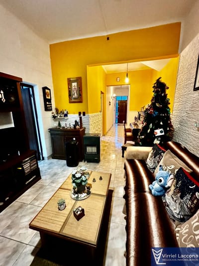 Casa en venta c/ cochera en Pocitos Nuevo