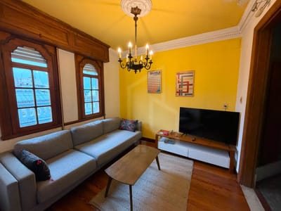 Alquiler de Apartamento con Vista al Puerto en Ciudad Vieja