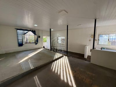 Venta casa 2 dormitorios, 2 baños, gran terreno, Cerro