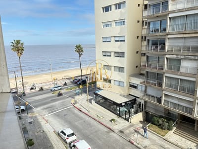 Apartamento en venta c/ cochera en Pocitos
